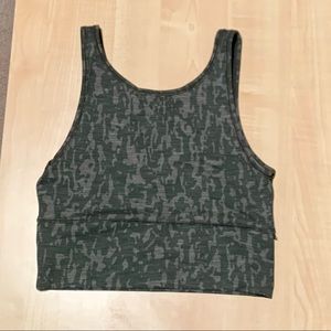 Lululemon power pivot tank